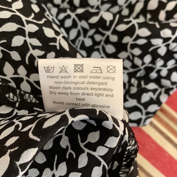 NWT Jigsaw Ditsy Leaf Silk Cape in Blossom Blue - Picture 12 of 15